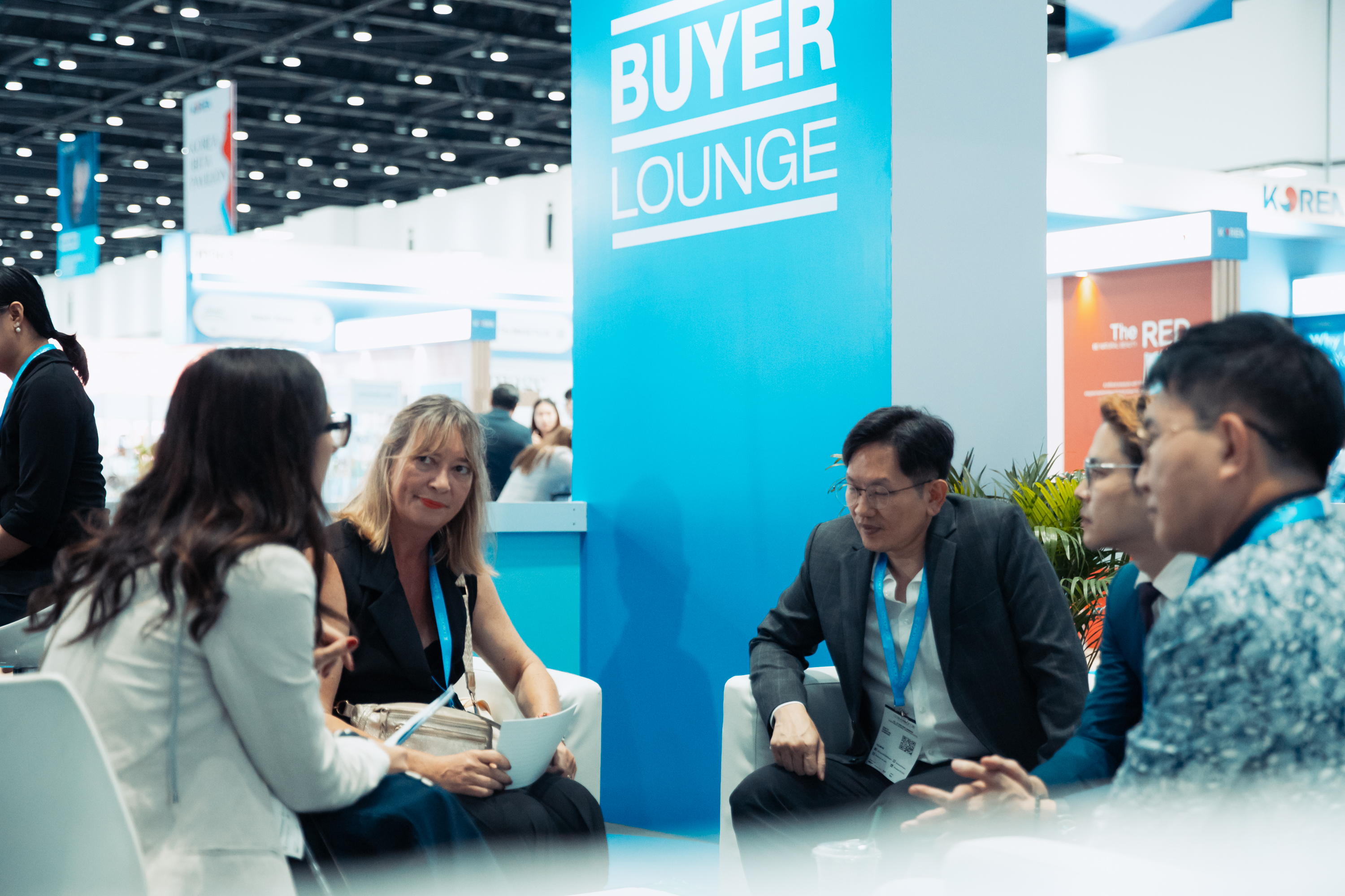 International buyers and brand representatives networking at the Buyer Lounge during Cosmoprof CBE ASEAN, Bangkok.